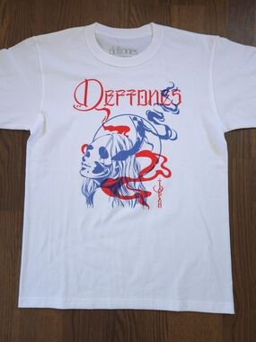 White Deftones T-shirt 2026 Tour graphic tee Japan concert exclusive - Medium